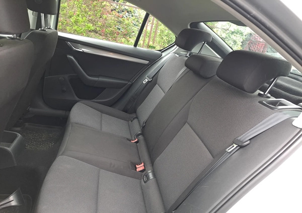 Skoda Octavia cena 26999 przebieg: 337780, rok produkcji 2014 z Syców małe 211